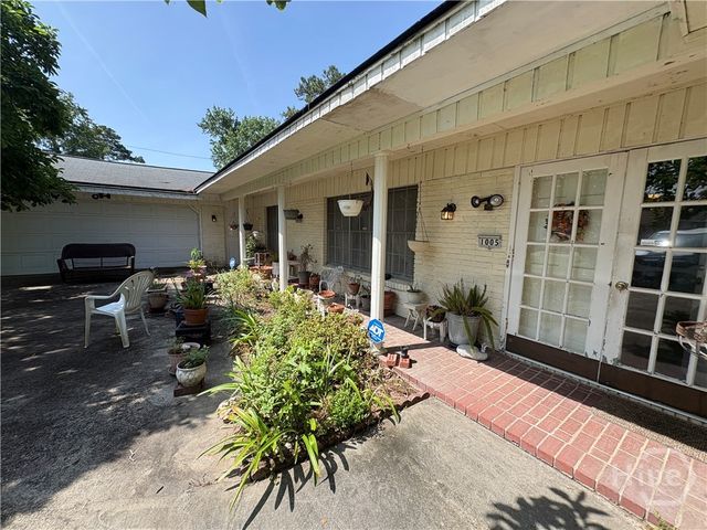 1005 Tara Avenue, Savannah, GA 31410