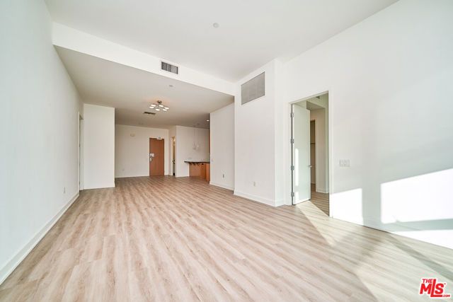 3223 W 6th Street 606, Los Angeles, CA 90020
