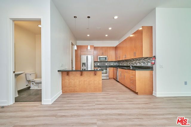 3223 W 6th Street 606, Los Angeles, CA 90020