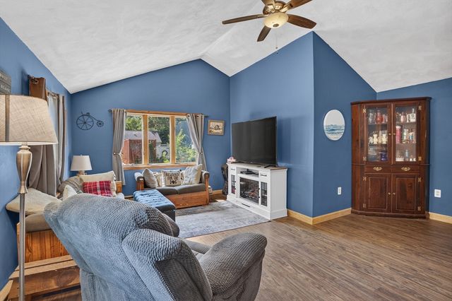 24 Temple St, Tewksbury, MA 01876