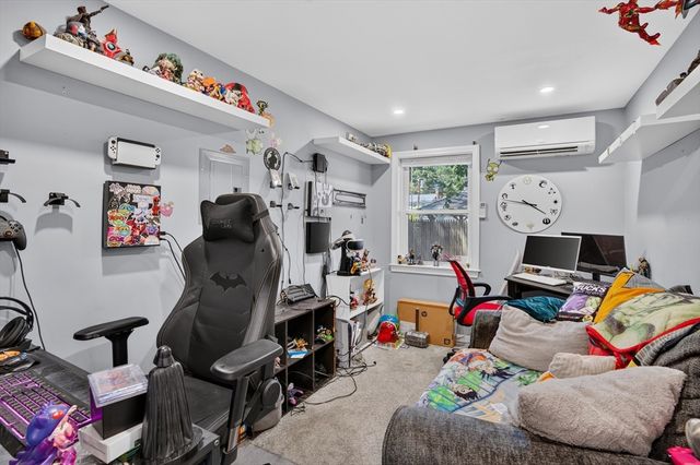 24 Temple St, Tewksbury, MA 01876