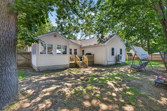 24 Temple St, Tewksbury, MA 01876