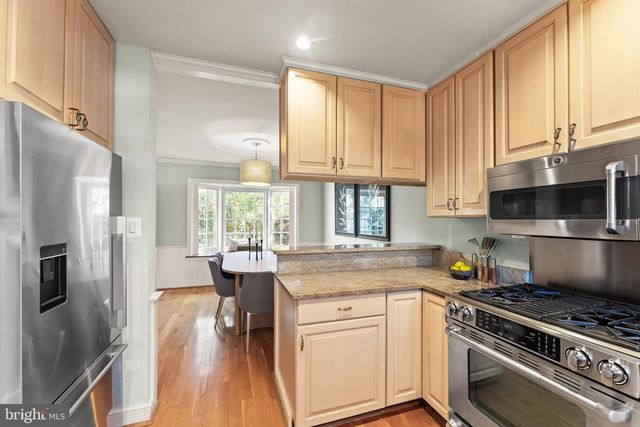 850 N KENSINGTON ST, Arlington, VA 22205