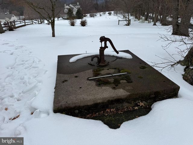 280 MAPLEFLOWER RD, Glenmoore, PA 19343