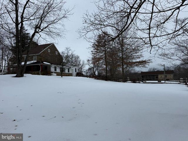 280 MAPLEFLOWER RD, Glenmoore, PA 19343