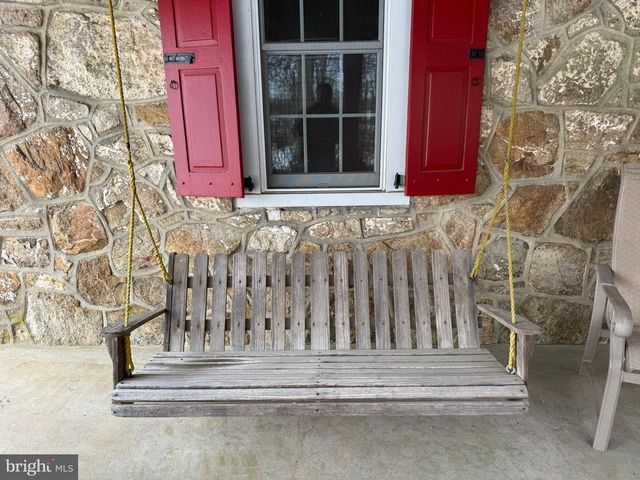 280 MAPLEFLOWER RD, Glenmoore, PA 19343