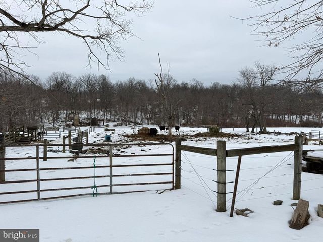 280 MAPLEFLOWER RD, Glenmoore, PA 19343