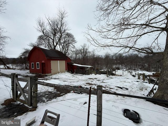 280 MAPLEFLOWER RD, Glenmoore, PA 19343