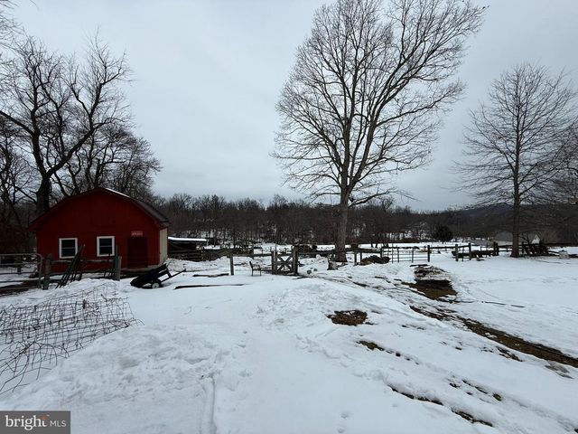 280 MAPLEFLOWER RD, Glenmoore, PA 19343