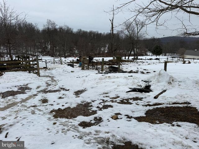 280 MAPLEFLOWER RD, Glenmoore, PA 19343