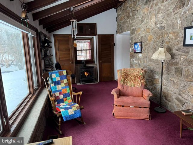 280 MAPLEFLOWER RD, Glenmoore, PA 19343