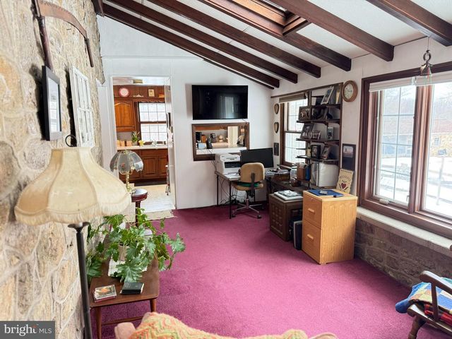 280 MAPLEFLOWER RD, Glenmoore, PA 19343