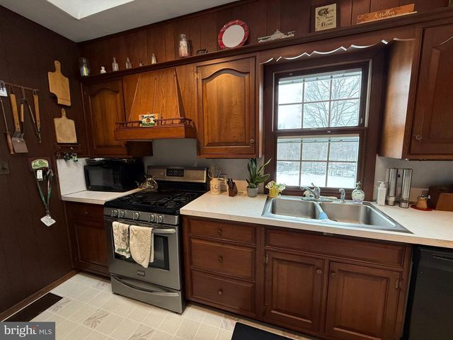 280 MAPLEFLOWER RD, Glenmoore, PA 19343