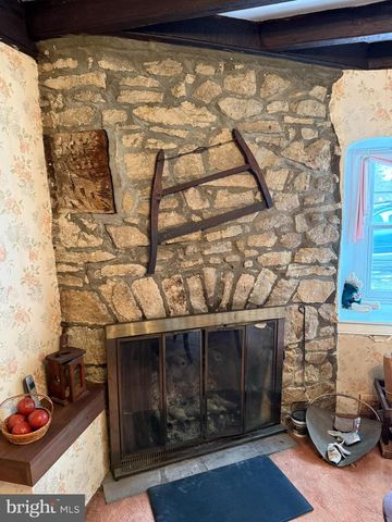 280 MAPLEFLOWER RD, Glenmoore, PA 19343