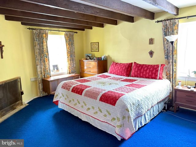 280 MAPLEFLOWER RD, Glenmoore, PA 19343