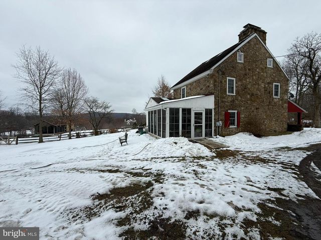 280 MAPLEFLOWER RD, Glenmoore, PA 19343