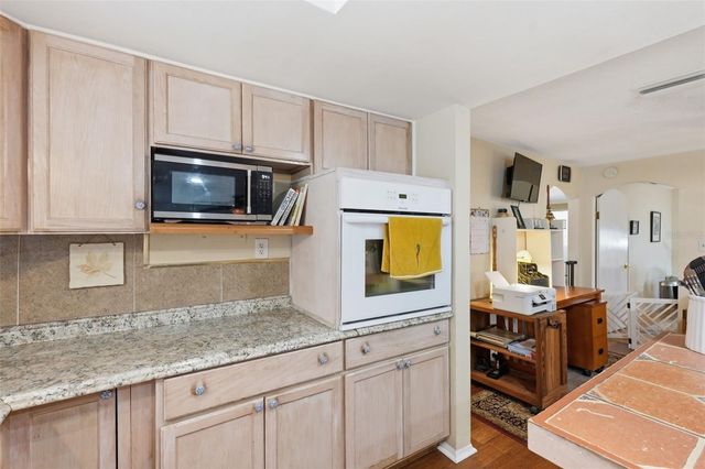 3226 FAIRMOUNT DRIVE, Holiday, FL 34691