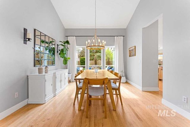 8051 W Burntree, Boise, ID 83704