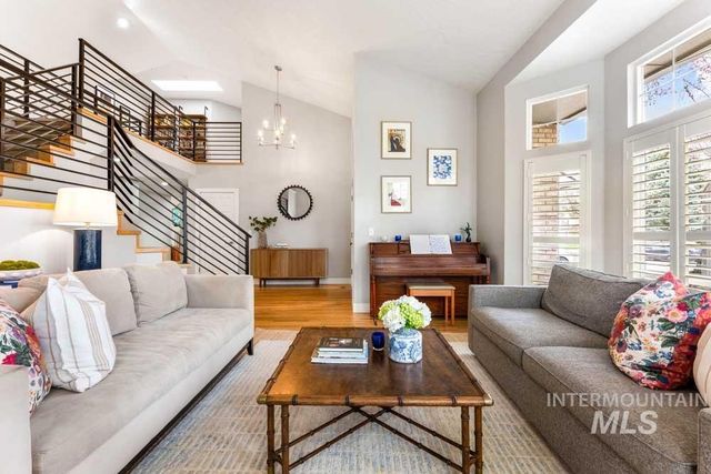 8051 W Burntree, Boise, ID 83704