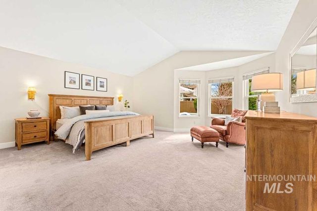 8051 W Burntree, Boise, ID 83704