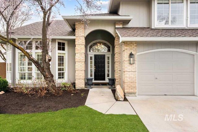 8051 W Burntree, Boise, ID 83704