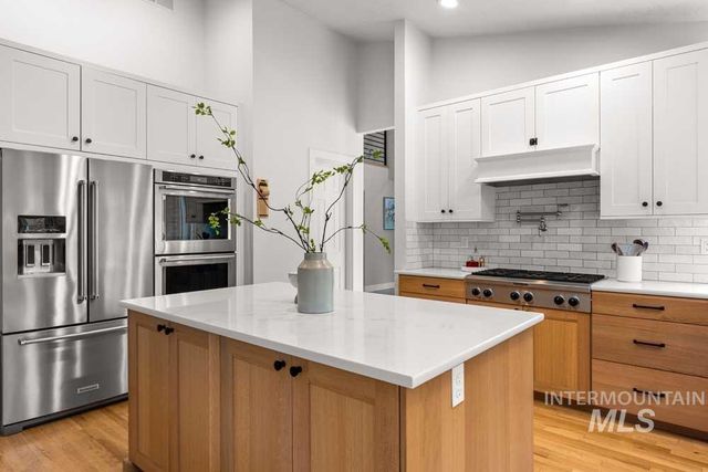 8051 W Burntree, Boise, ID 83704