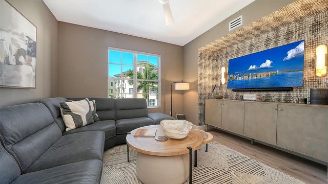 6465 WATERCREST WAY 301, Lakewood Ranch, FL 34202