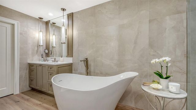 6465 WATERCREST WAY 301, Lakewood Ranch, FL 34202