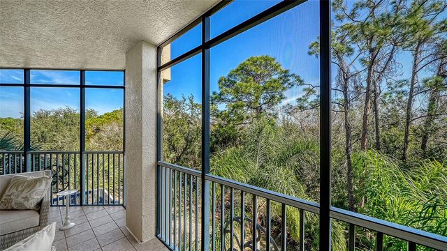 6465 WATERCREST WAY 301, Lakewood Ranch, FL 34202