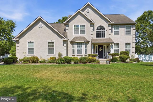 683 S BLUE BELL RD, Vineland, NJ 08360
