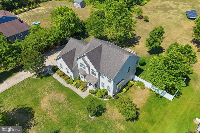 683 S BLUE BELL RD, Vineland, NJ 08360