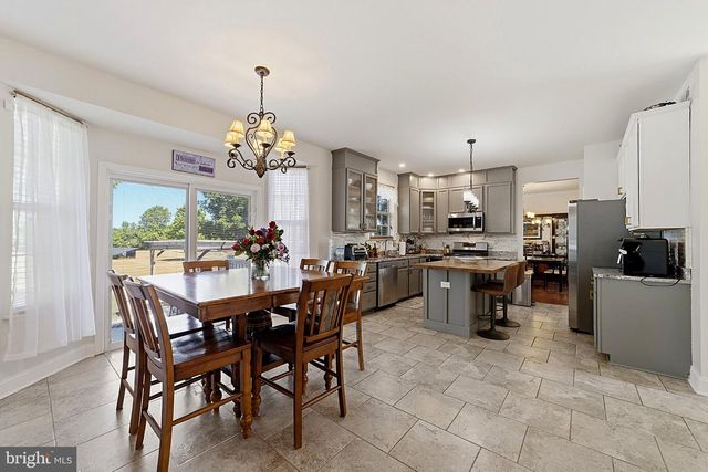 683 S BLUE BELL RD, Vineland, NJ 08360