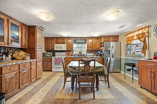 111 Natures Way, Monticello, KY 42633