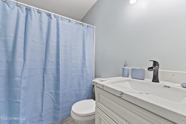 6071 Comanche Street, Kiln, MS 39556