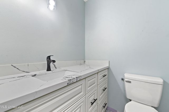 6071 Comanche Street, Kiln, MS 39556