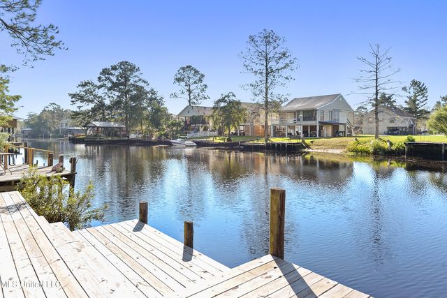 6071 Comanche Street, Kiln, MS 39556