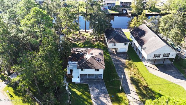 6071 Comanche Street, Kiln, MS 39556