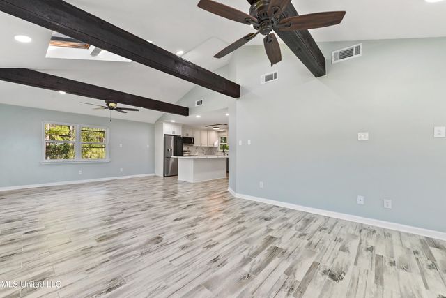 6071 Comanche Street, Kiln, MS 39556