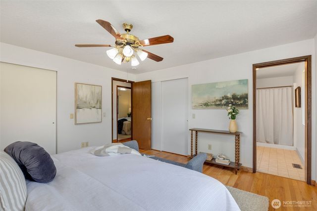 20229 24th Avenue W, Lynnwood, WA 98036