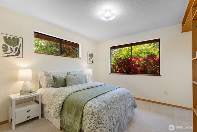 20229 24th Avenue W, Lynnwood, WA 98036