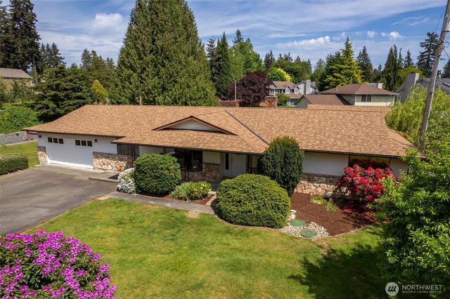 20229 24th Avenue W, Lynnwood, WA 98036