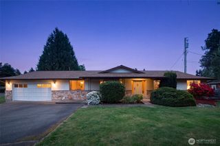20229 24th Avenue W, Lynnwood, WA 98036