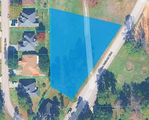 001 Texas National Blvd, Willis, TX 77303