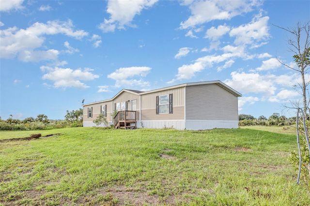 16423 NW 262ND STREET, Okeechobee, FL 34972