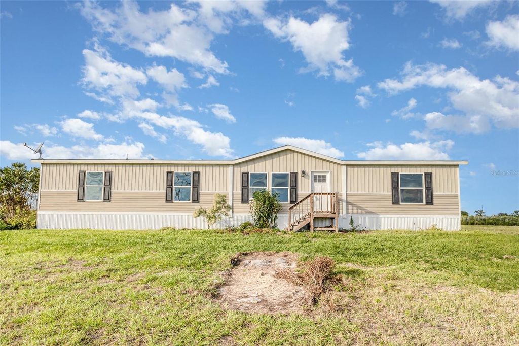 16423 NW 262ND STREET, Okeechobee, FL 34972