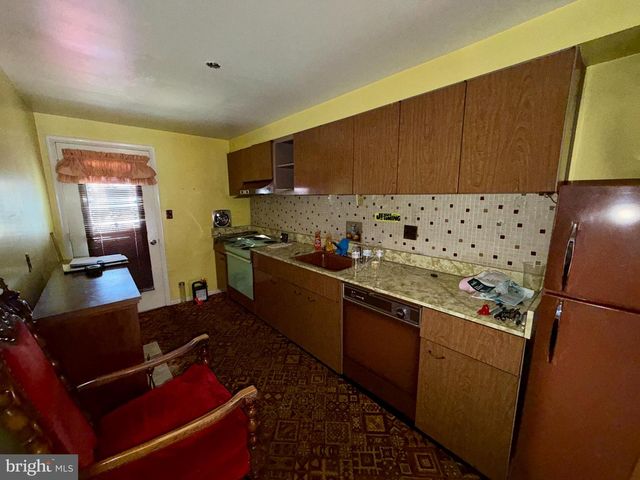 959 REGINA DR, Baltimore, MD 21227