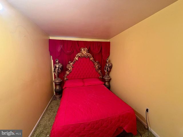 959 REGINA DR, Baltimore, MD 21227