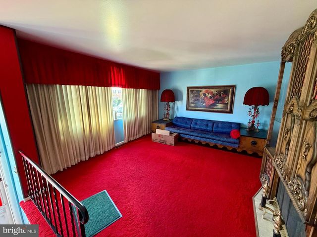 959 REGINA DR, Baltimore, MD 21227