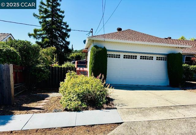 1011 Harbor View Dr, Martinez, CA 94553