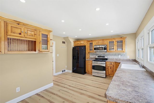 48 Quaker Hill Road, Monroe, NY 10950